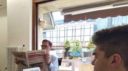 Los lectores de Diario de Navarra leen desde casa