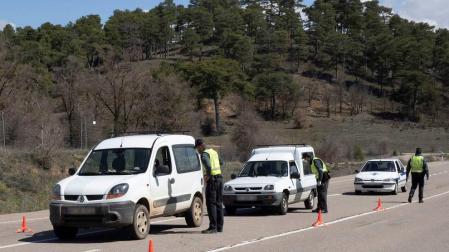 La costa se blinda para impedir la llegada de visitantes esta Semana Santa