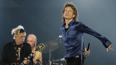 La leyenda sigue viva y unas 50.000 personas lo celebraron este miércoles en el Estadi Olímpic de Barcelona, donde los Stones regalaron un repertorio mítico.