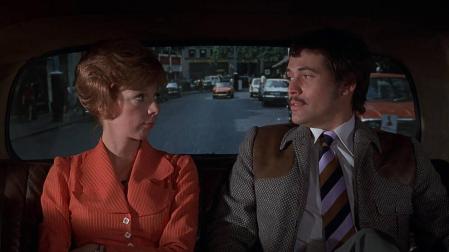 Barbara Leigh-Hunt y Jon Finch en una escena de la película.