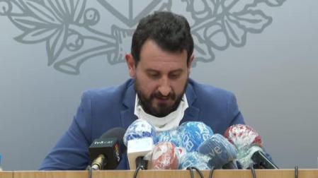 Vídeo: El alcalde de Badalona renuncia tras ser detenido saltándose el estado de alarma en estado de embriaguez