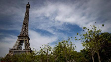 Cuarta noche consecutiva de disturbios en barrios de la periferia de París