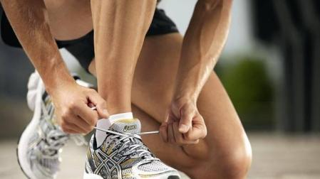 El reto de un aventurero de correr un maratón diario durante 100 días