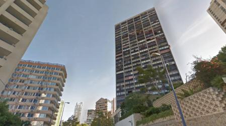 Prisión para tres de los cinco detenidos por la presunta agresión grupal en Benidorm