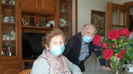 Javier y Juanita ya se recuperan en su casa