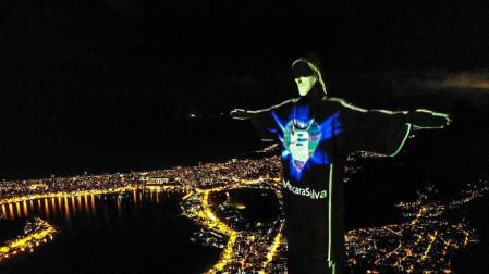 El Cristo Redentor de Río de Janeiro se pone mascarilla