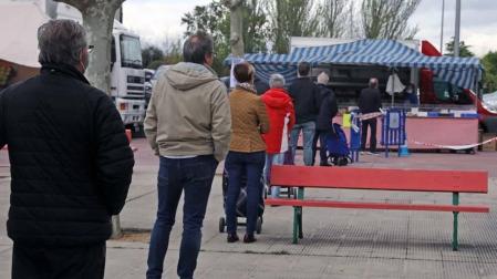 El mercadillo pasa el test en Zizur