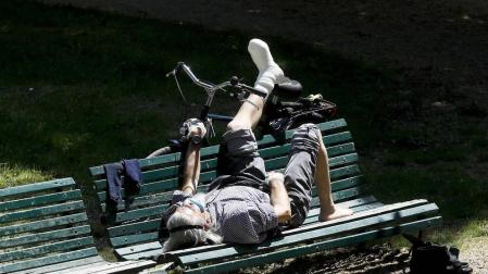 Italia reduce las víctimas por coronavirus a 194 en el último día
