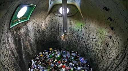 La Mancomunidad reanuda la recogida de vidrio en el Casco Antiguo de Pamplona