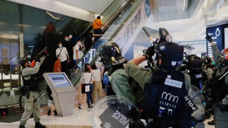 Al menos 18 heridos en el regreso de las protestas a Hong Kong