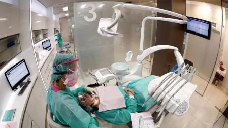 Los dentistas navarros vuelven al trabajo con más medidas de seguridad