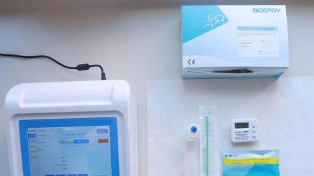 Material para realizar un test rapidos de coronavirus.