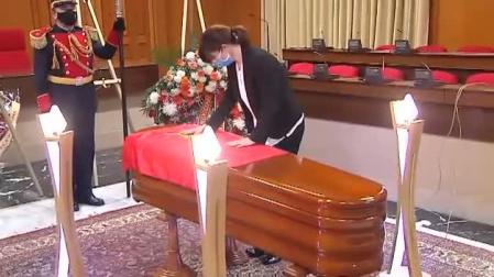 Capilla ardiente de Julio Anguita cerrada al público en el Ayuntamiento de Córdoba