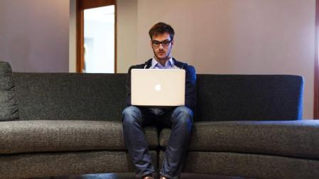 Detenidos por estafar a más de 400 candidatos en entrevistas de trabajo