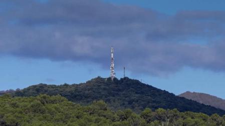 El repetidor de televisión de Estella, situado en la cima del monte de Belástegui.