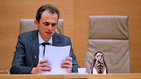 El ministro de Ciencia e Innovación, Pedro Duque, en la Comisión de Ciencia, Innovación y Universidades del Congreso de los Diputados