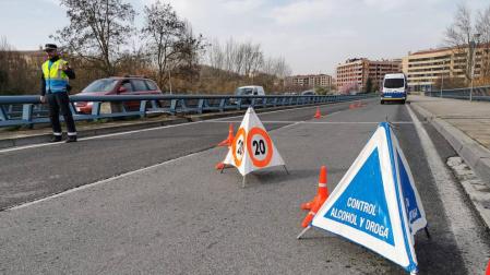 Denunciadas en Pamplona tres personas en un coche procedente de Valencia