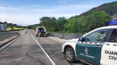 Trasladado al CHN un ciclista de 36 años tras sufrir un accidente en Zabaldika