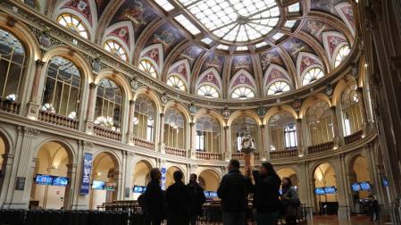 La Bolsa española rebota el 1,8 % tras registrar su peor semana en una década