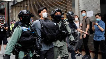 Al menos 15 detenidos en Hong Kong en día en que se debate otra polémica ley