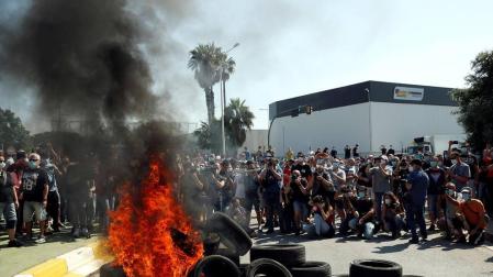 Nissan comunica el cierre de la planta de Barcelona al Gobierno