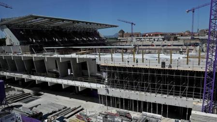 La nueva grada alta en Gol, Sur y Lateral comenzará a instalarse en junio