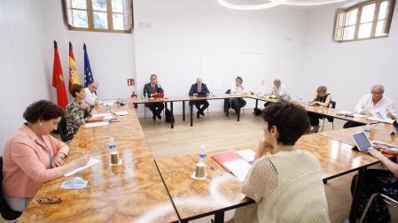 Chivite apela a la "unidad" ante el Consejo de Diálogo Social