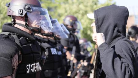 Protesta a raíz de la muerte de George Floyd a manos de la policía en Minneapolis