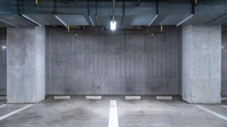 ¿Merece la pena comprar o alquilar una plaza de garaje?