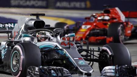 Hamilton gana en Singapur y aumenta en 10 puntos su ventaja sobre Vettel