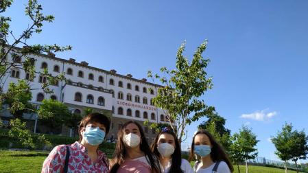 Alumnas del Liceo Monjardín, ganadoras del segundo premio de Vidiomas