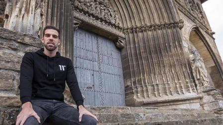 Álex Maestresalas: “Para que un equipo vaya bien, debe haber buen vestuario y el Izarra lo tiene”