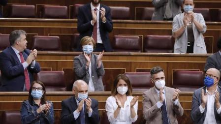 Todo el Congreso, salvo VOX con su abstención, da el sí al ingreso mínimo
