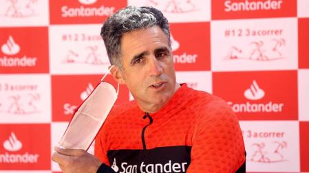 Indurain: "El ciclismo tiene un reto por delante, la Vuelta será complicada"