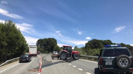 Estado en el que ha quedado el vehículo tras la salida de vía.