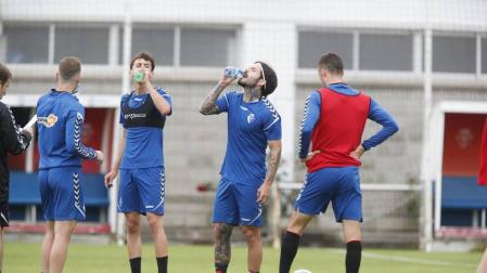 Rubén García es la novedad en la convocatoria. Se perdió el partido contra la Real Sociedad por sanción.