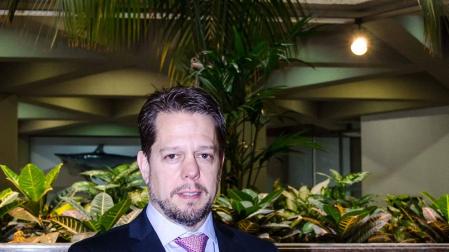 Javier Zulueta: “En la mayoría de pacientes el covid no produce secuelas permanentes”