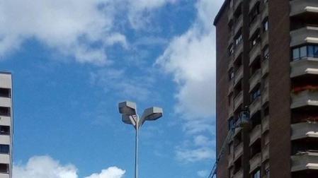 Los bomberos tuvieron que sofocar un incendio en una cocina en Pamplona