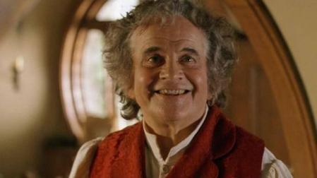 El actor Ian Holm como Bilbo Bolsón en 'El señor de los anillos'