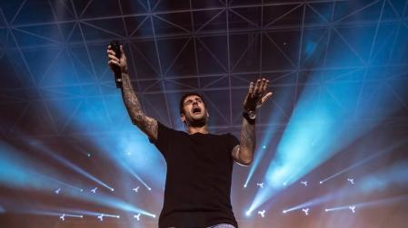 Melendi actuó en la noche de este viernes 17 de octubre de 2019 en el pabellón Navarra Arena de Pamplona ante un heterogéneo público que disfrutó con las canciones del asturiano.
