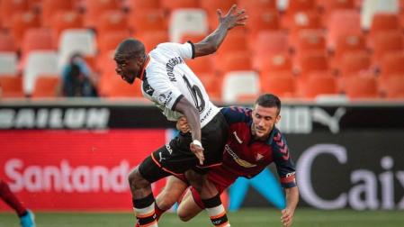 Imágenes del encuentro de la Jornada 30 de LaLiga Santander disputado este domingo, 21 de junio, en el estadio de Mestalla.