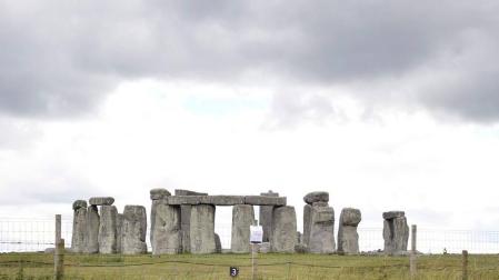 Descubren un anillo prehistórico de dos kilómetros en Stonehenge