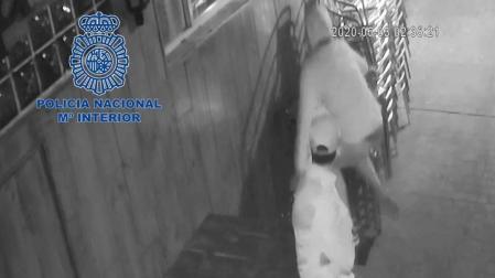 Tres detenidos, uno menor de edad, por un robo con fuerza en Burlada