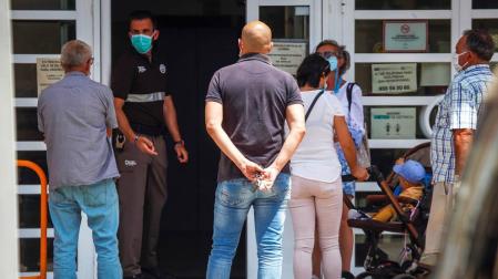 Los brotes siguen extendiéndose, pero por ahora preocupan Aragón y Málaga
