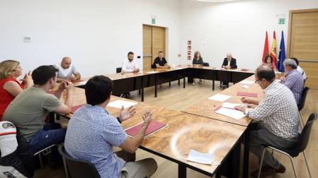 El Gobierno foral firma un convenio con ayuntamientos de Tierra Estella para proteger el paisaje singular de Montejurra