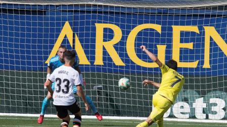 La solvencia del Villarreal no da opción a un Valencia sin alma