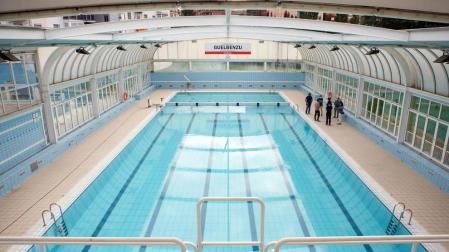 El Centro Recreativo Guelbenzu de Pamplona abre con piscina reformada y medidas contra el COVID-19