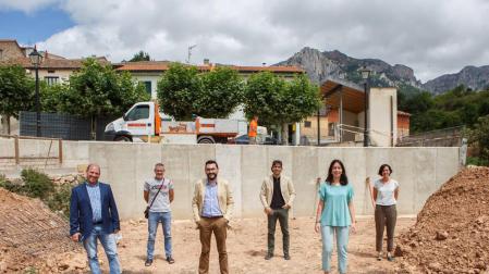 Subvención para reparar el muro de contención de la plaza ante el riesgo de derrumbe