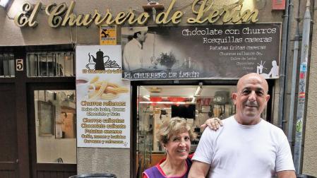 Gemma Larrea y Roberto Bueno, churreros.