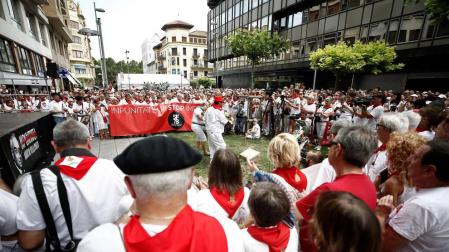 Las peñas y Sanfermines 78 Gogoan mantienen el homenaje a Germán